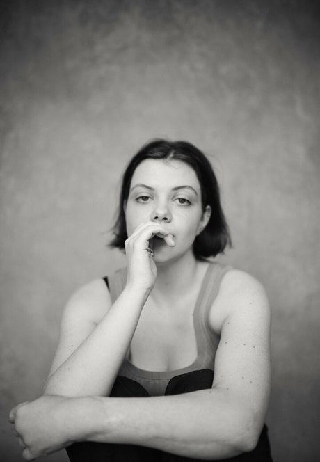 Georgie Henley xxx model pics