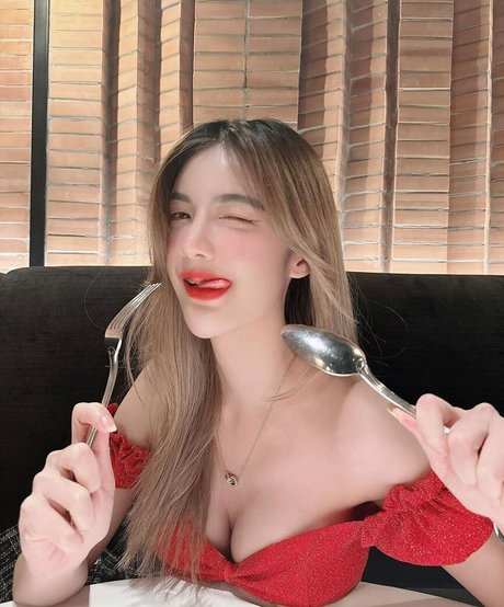 icychaa star pornographic pictures