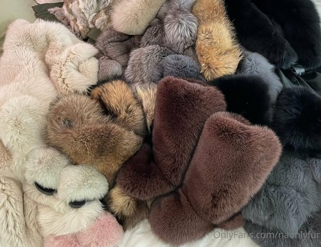 naohlyfur model perfect pictures