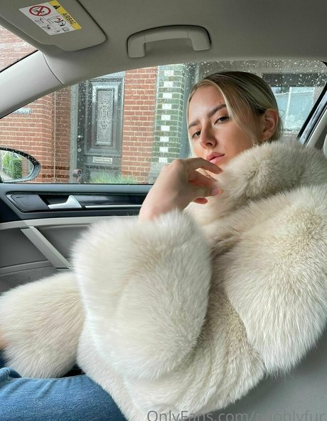 naohlyfur model nudes pic