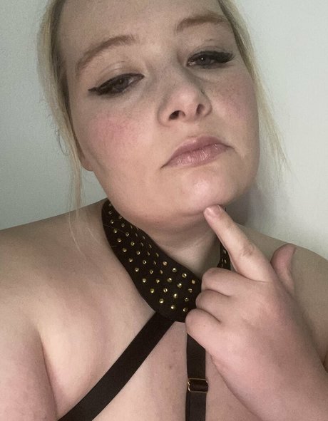 phatpeach27x star porn photo