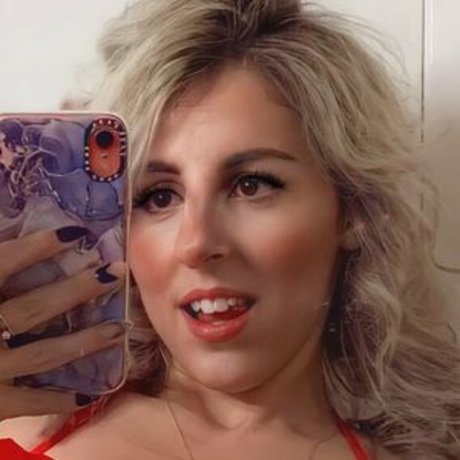 belleamora hd pornstar pictures