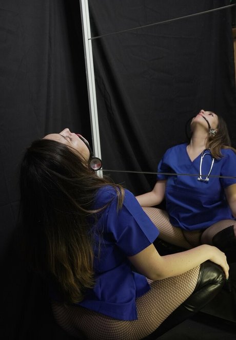 HollyMolly1997 model photos