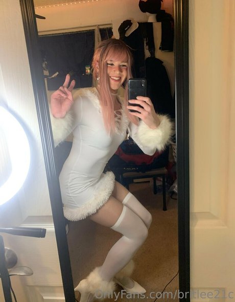 britlee21c star nude pics