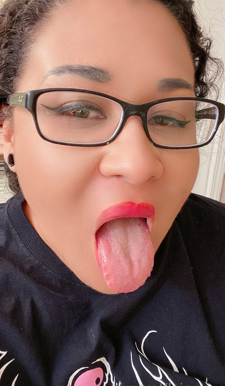 kimoraklein erotic model images