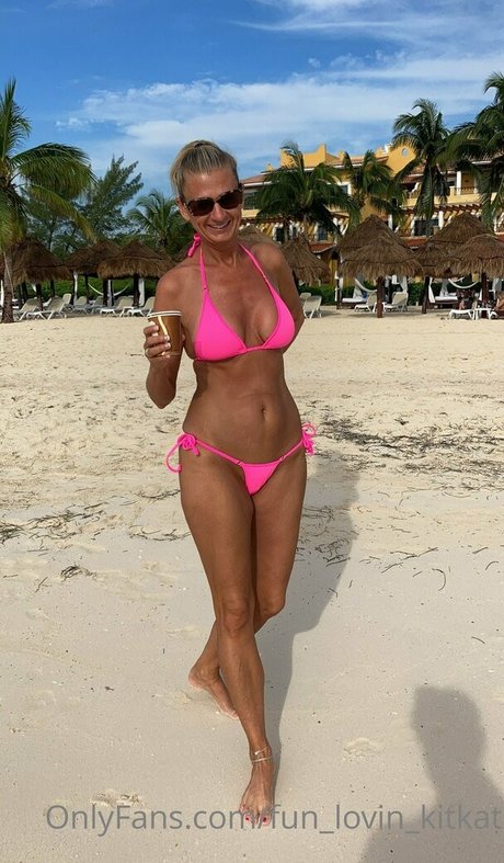 fun lovin kitkat exclusive star photos