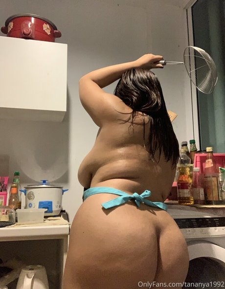 babilon1992 naked actress picture