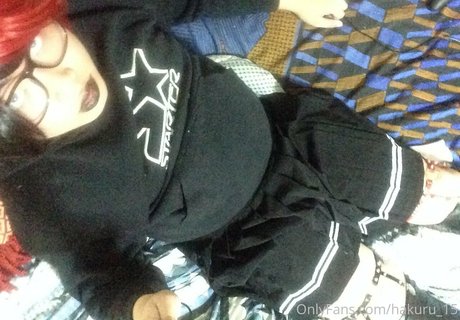 hakuru 15 nudes star photos