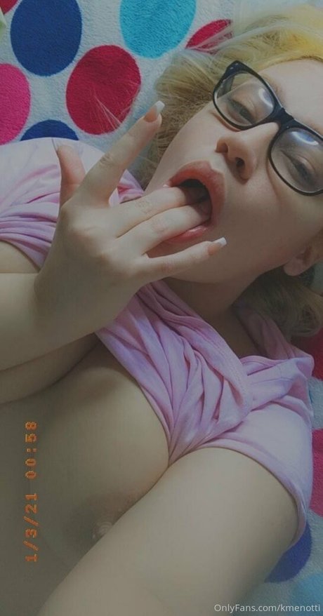 kmenotti adult star image