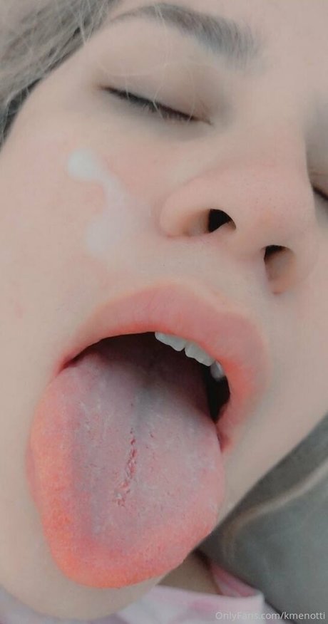 kmenotti pornstar adult photo