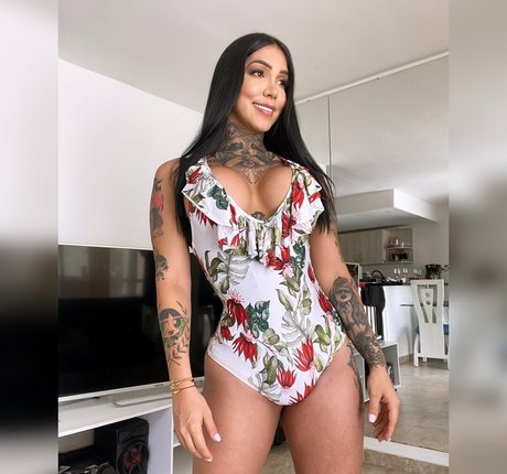 vicosexx nude actress galleries