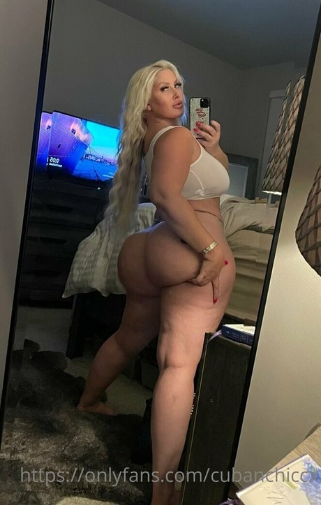 cubanchiccxxx model hot pics
