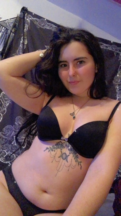 witchywinkie model free picture