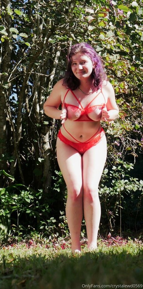 crystalewd0569 adult model image