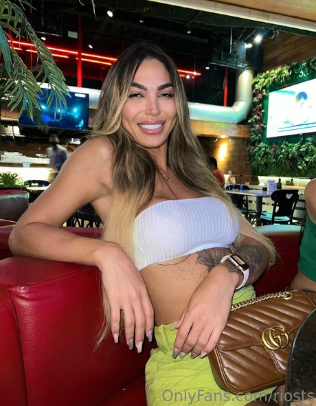 riosts adult model images