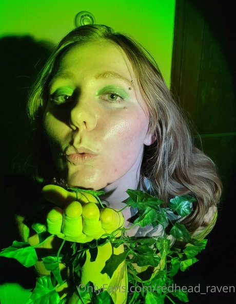 Redhead raven hd actress img