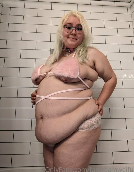 fatdreamwaifu pretty pornstar image