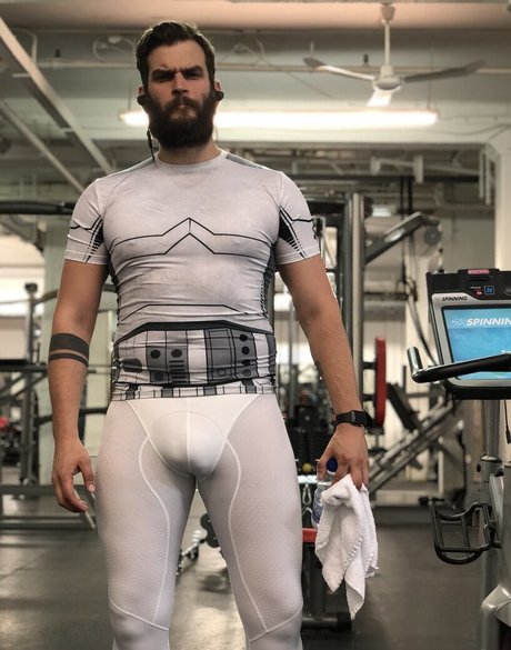 chubby solo onlyfans exclusive images