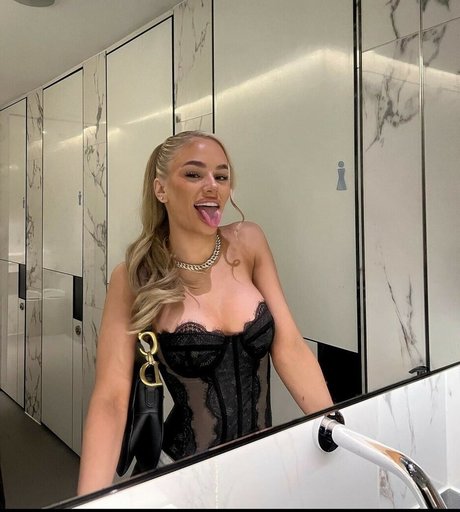 Cassie Rose nudes model images