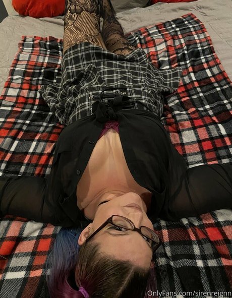 sirenreignn pornstar beautiful photo