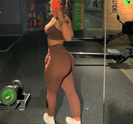 MyProtein nude model picture