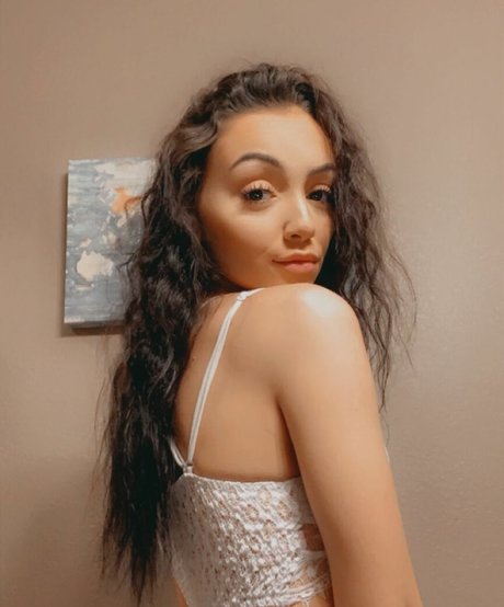 Bianka Montijo model sex photo