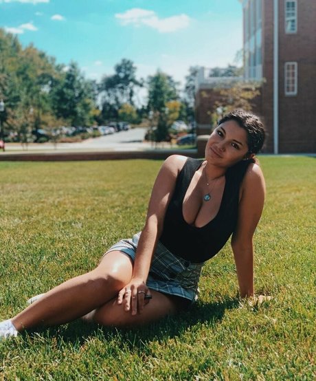 Hannah M perfect star images