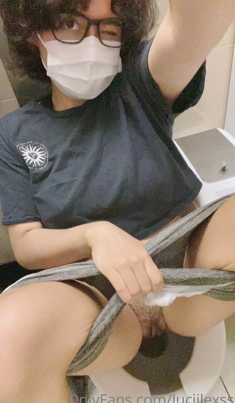 luciilexss star high quality pic