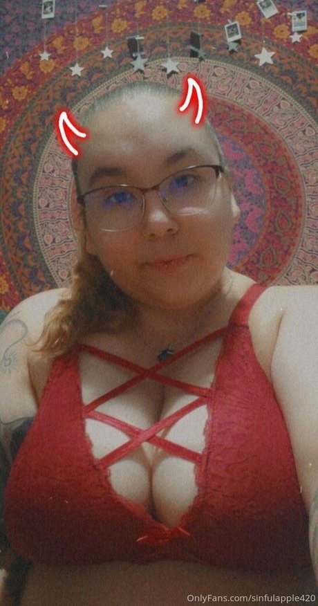 sinnfulapple420 model nudes gallery