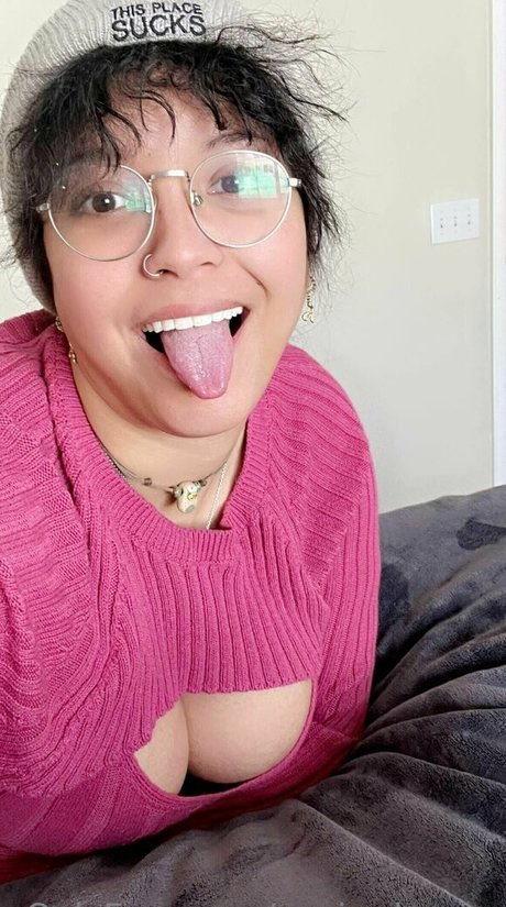 Haley K pretty model pics