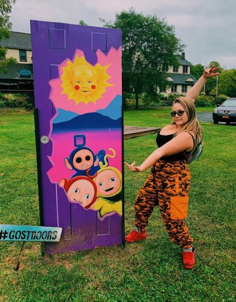 Harley Steins nude model photo