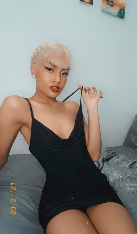 bluelah3 hot star pic