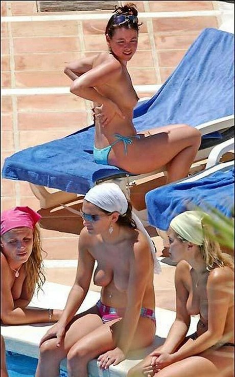 Lisa Scott Lee model perfect pictures