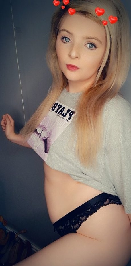 alexxxuncensoredx model beautiful archive