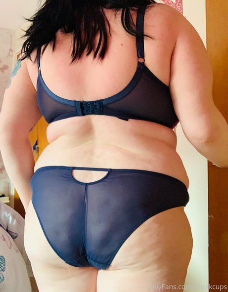 misskcups porn star images