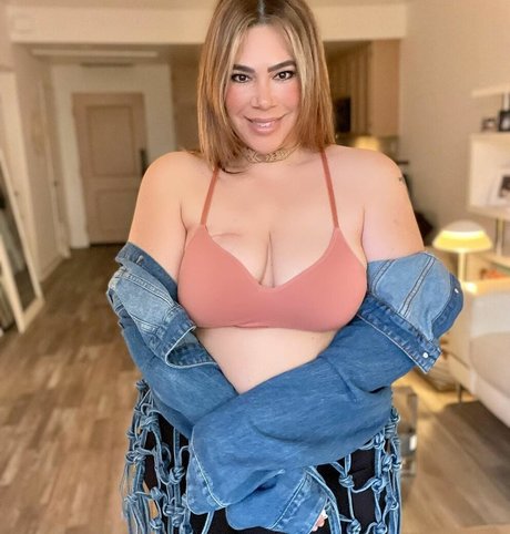 CarlaLuxx model sex images