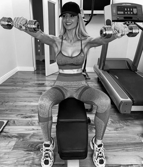 Rosanna Davison exclusive actress picture