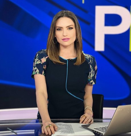 WomenPrimer top actress images