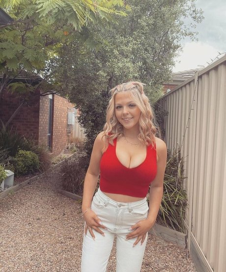 Chantelle A hot star gallery