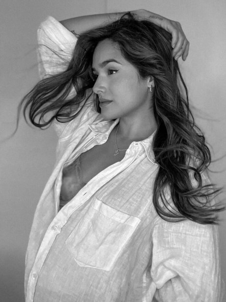 Chachi Gonzales model adult pics