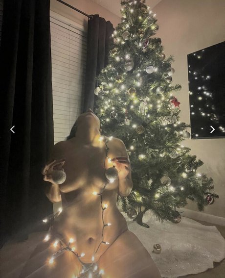 _lovekat model hot pic