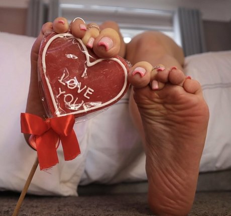 Footsiegalore pretty star galleries