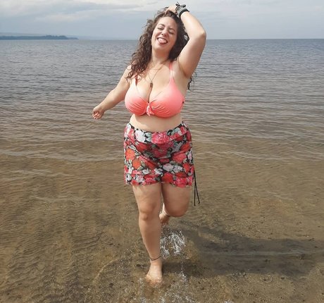 lartdanstoutessesformes exclusive star images