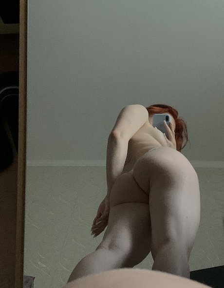 e slipia star erotic picture