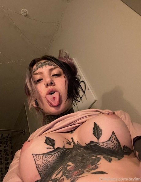 babyorylan nudes star pictures