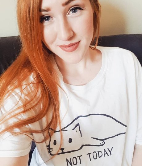 Julia Nilon pornstar pretty photo