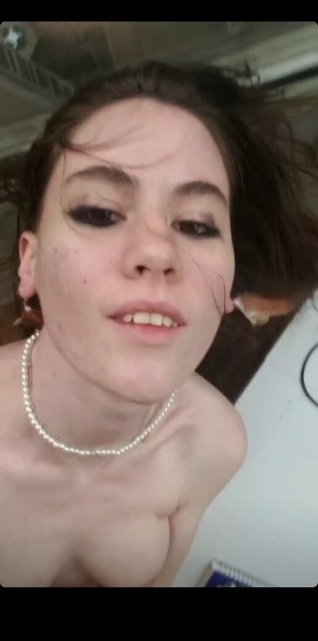 Raviry sexy pornstar photo