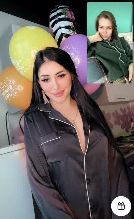 Janym model nude pics