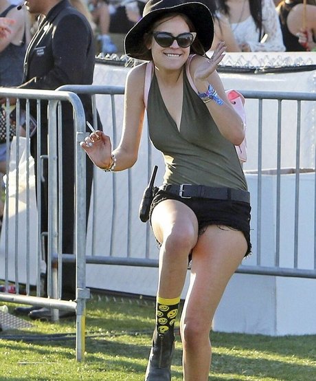 Tallulah Willis star best pictures