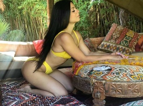 Christina Basta sexy star pics